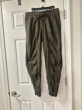 lululemon athletica Olive Dance Studio Joggers